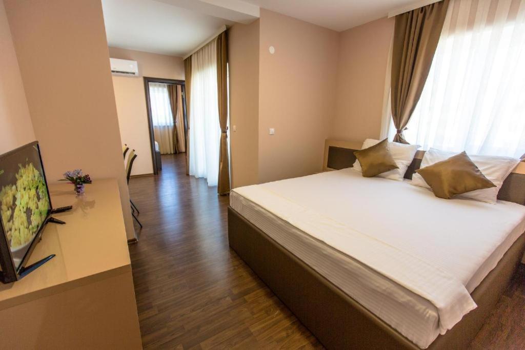 Atlantic Hotel - 2
