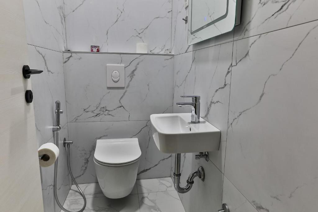 DADI Plaza Premium Apartments - 2