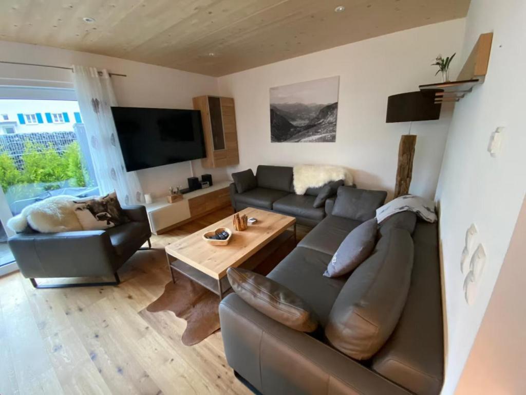 Wunderschönes Chalet in Oberstdorf mit Berg - 4