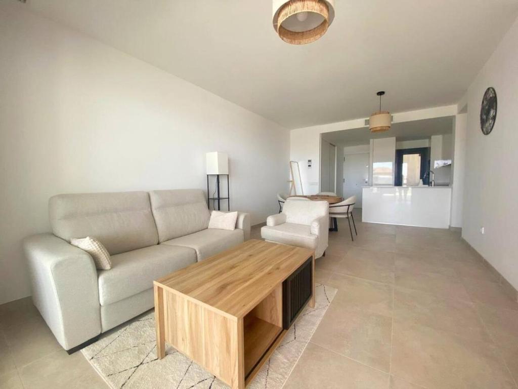 Luxury 2 bed Apartment in El Higueron - 5