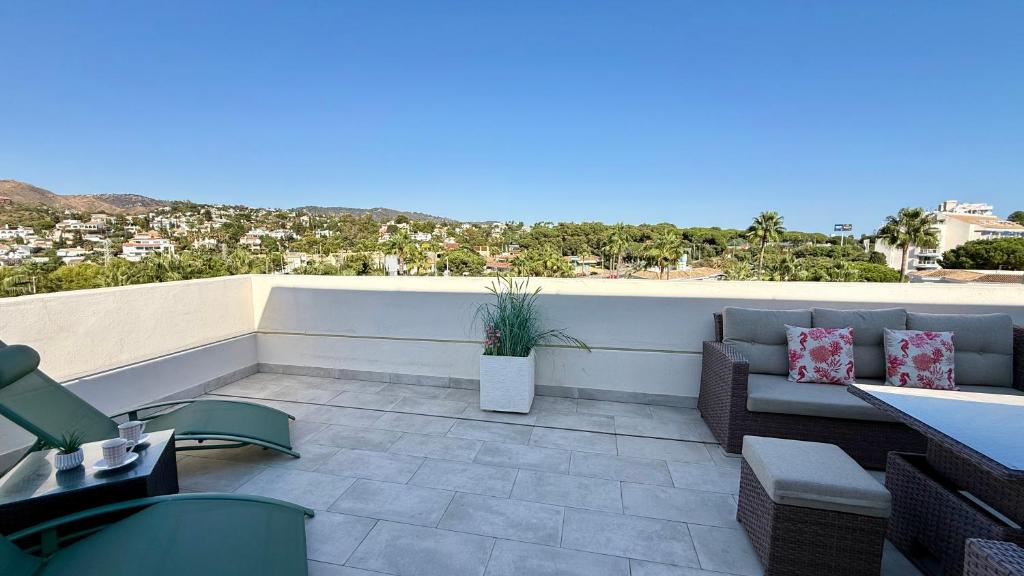 Penthouse Napoleon Panoramic View, by Sol Maestranza - 4