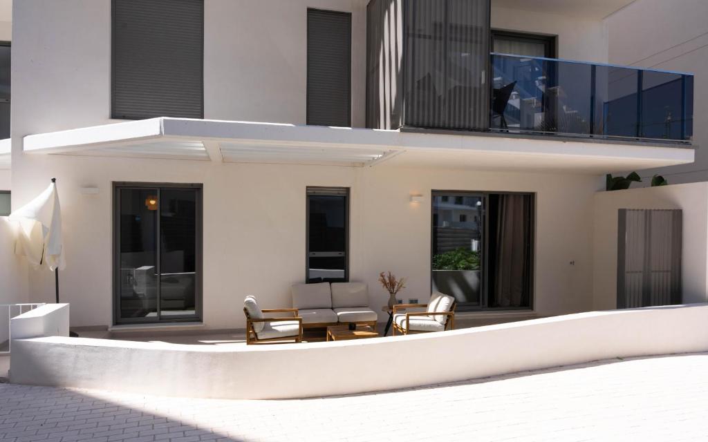 Marina Palms - 5