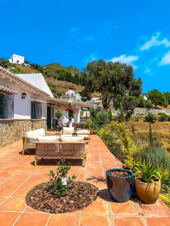 Luxury Finca, Private Pool, Stunning Views - 3