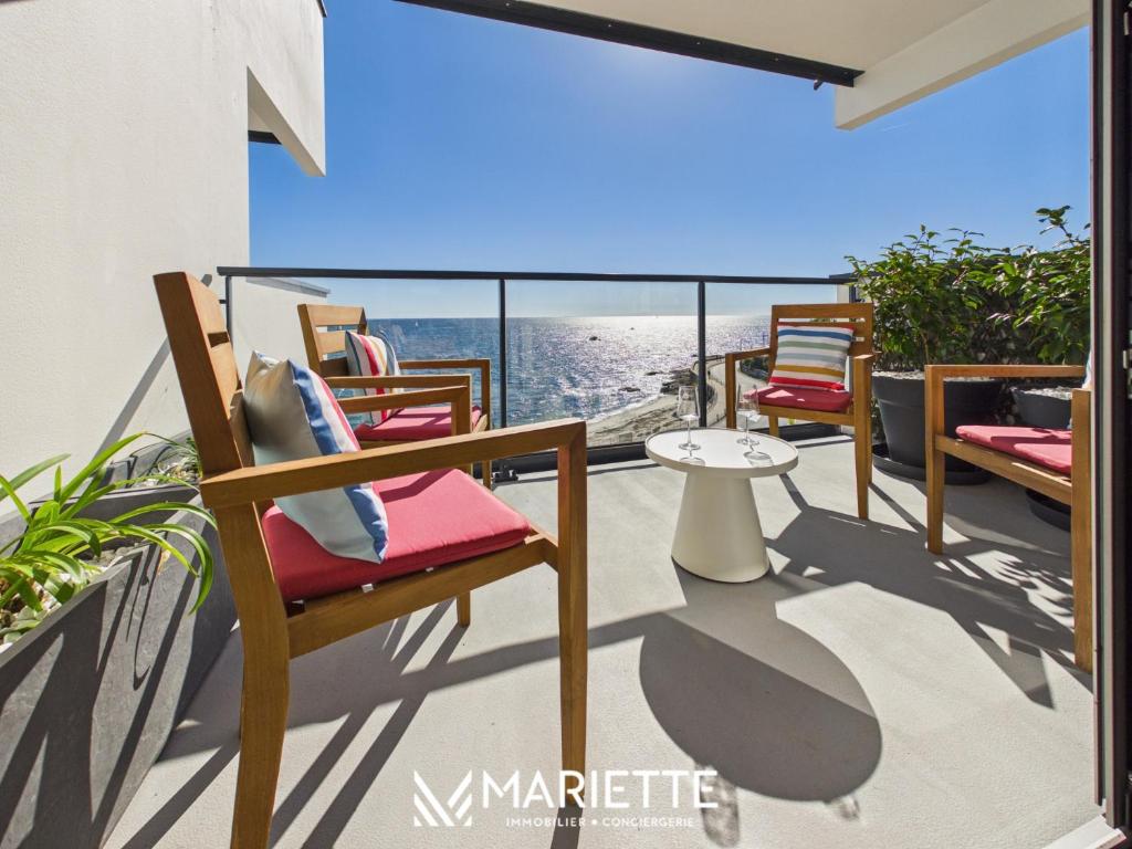 -CORAIL- Studio vue mer, balcon & parking a Concancarneau - 2