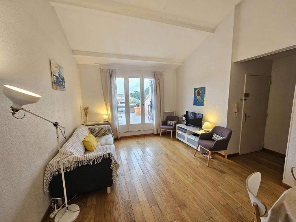 WIFI, Climatisation, parking, plage à pied - 3