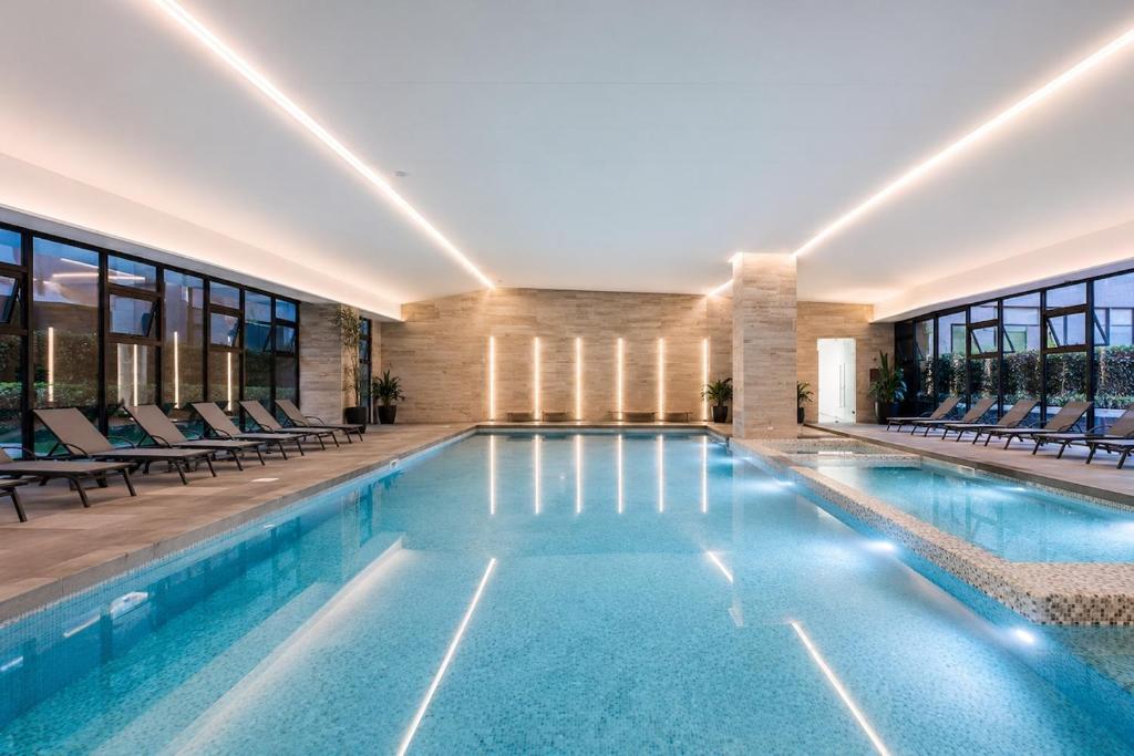 Polanco Condo Heated Pool, Jacuzzi, Near Antara - 2