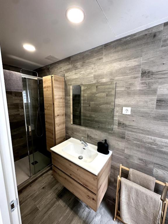 Newly renovated apartment in downtown Madrid - 3