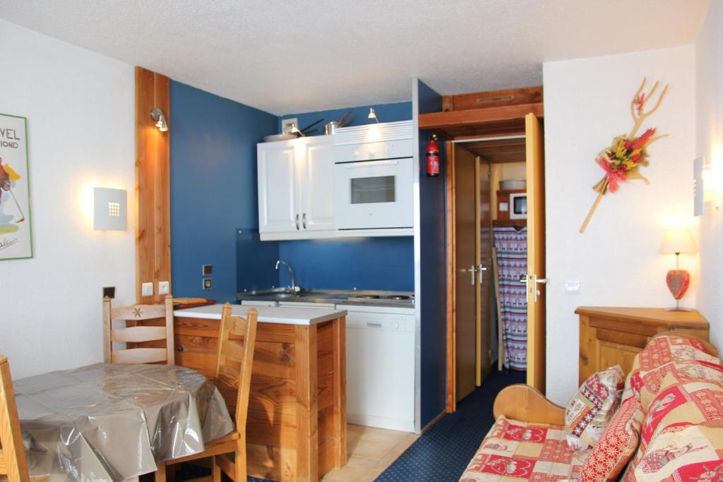 Résidence Machu - VAL THORENS location: Appartement avec vue sur les pistes, résidence skis aux pied MAE-9101 - 1