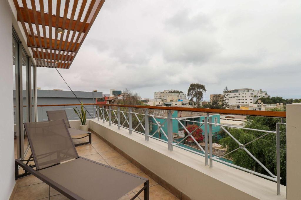 Deluxe 1BR with Terrace in Barranco - 5