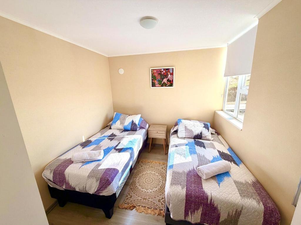 Spacious 3 bedroom apartment with pool and parking space - 3