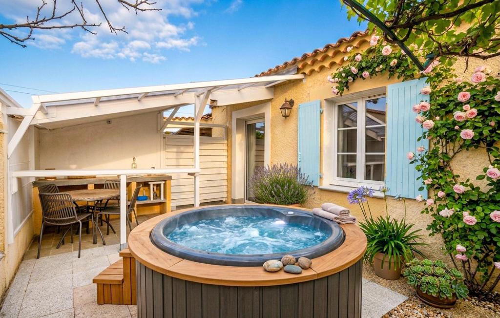 Maison Avec Piscine - 1