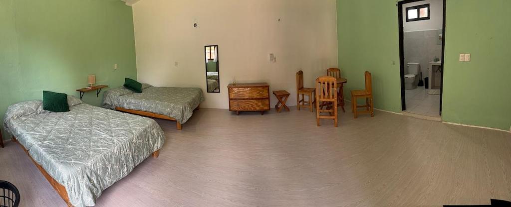Cuarto con AC para 4 personas cerca de la laguna Bacalar - 3