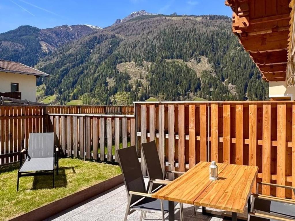 Apartment in Stubaital near Ski Lift - 5