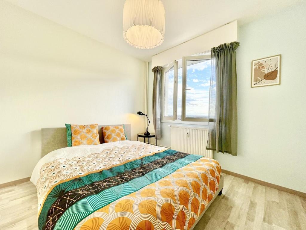 Spacious flat with private bike garage - 5