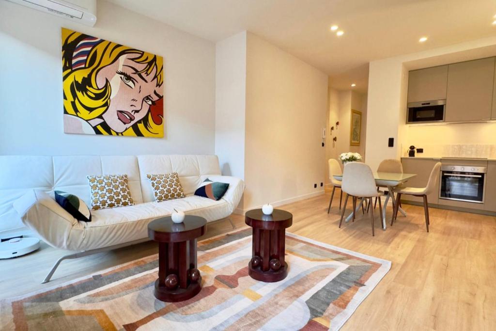 3 FON - 2-bedroom apartment with terrace 3 min Palais - 1