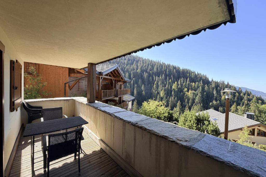 Apartment with 2 large balconies mountain view - 4