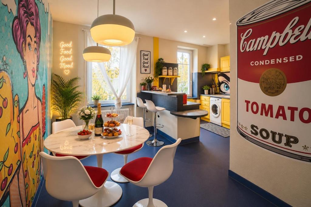 By FLB Property - POP ART & Jacuzzi, Mulhouse - 5