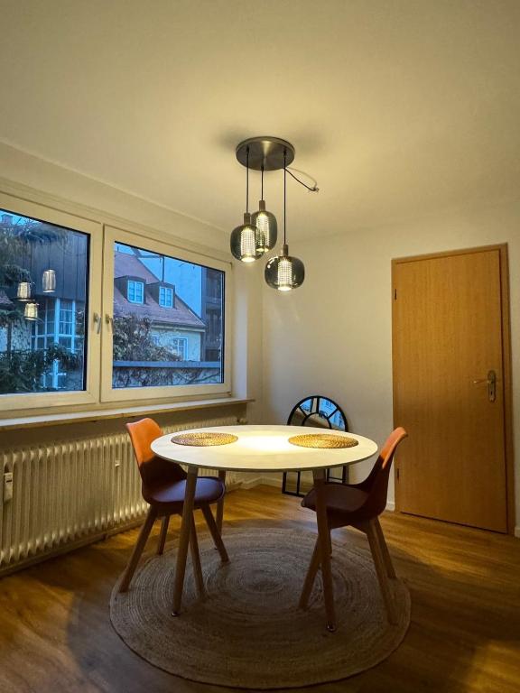 Stylish Apartment in Munich's Museum Quarter - 1