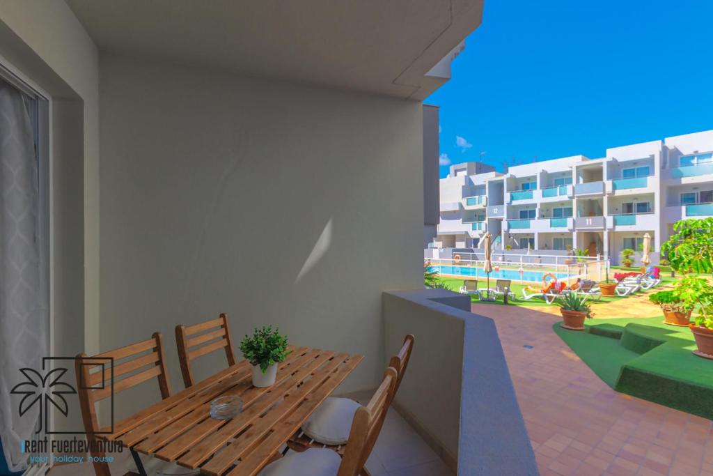 Saniko Corralejo Center iRent Fuerteventura - 2