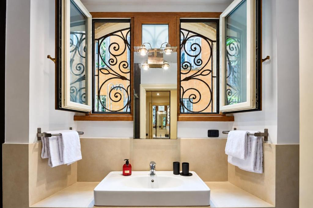 Piazza Navona At Your Door IREX Apartment - 2