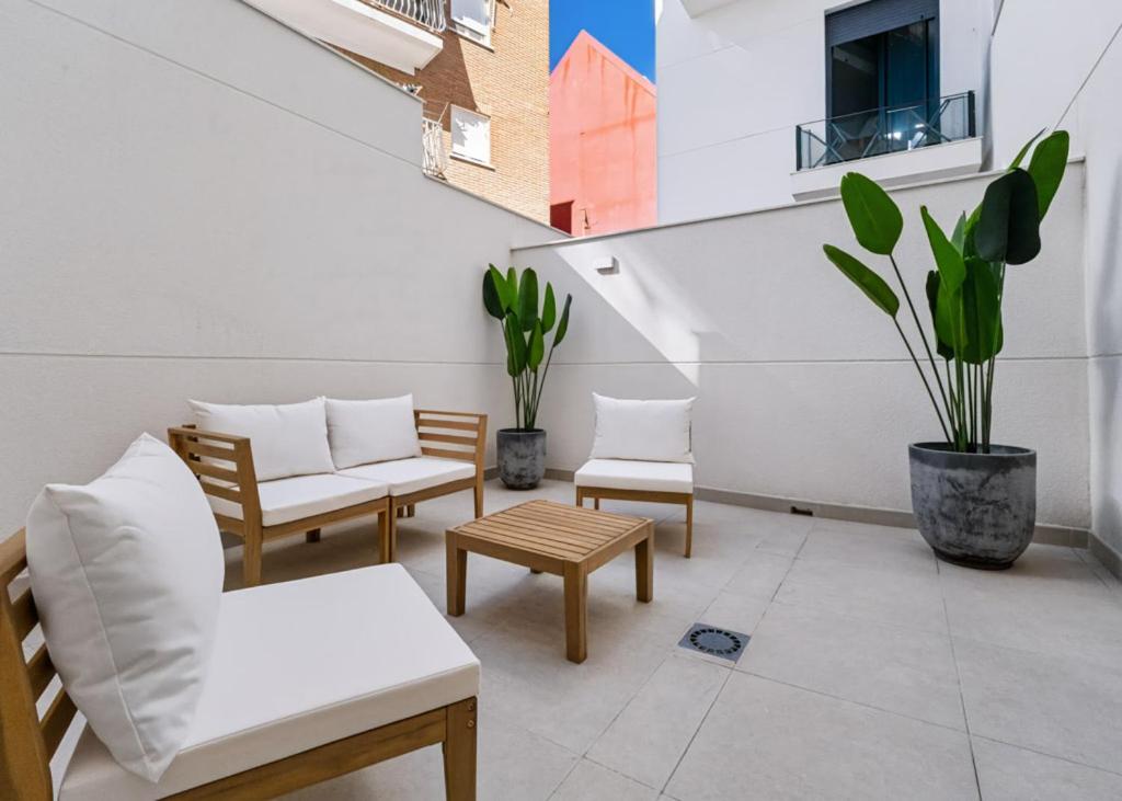 Exclusive W patio -2Bdrs 1Bath-San Isidro - 1