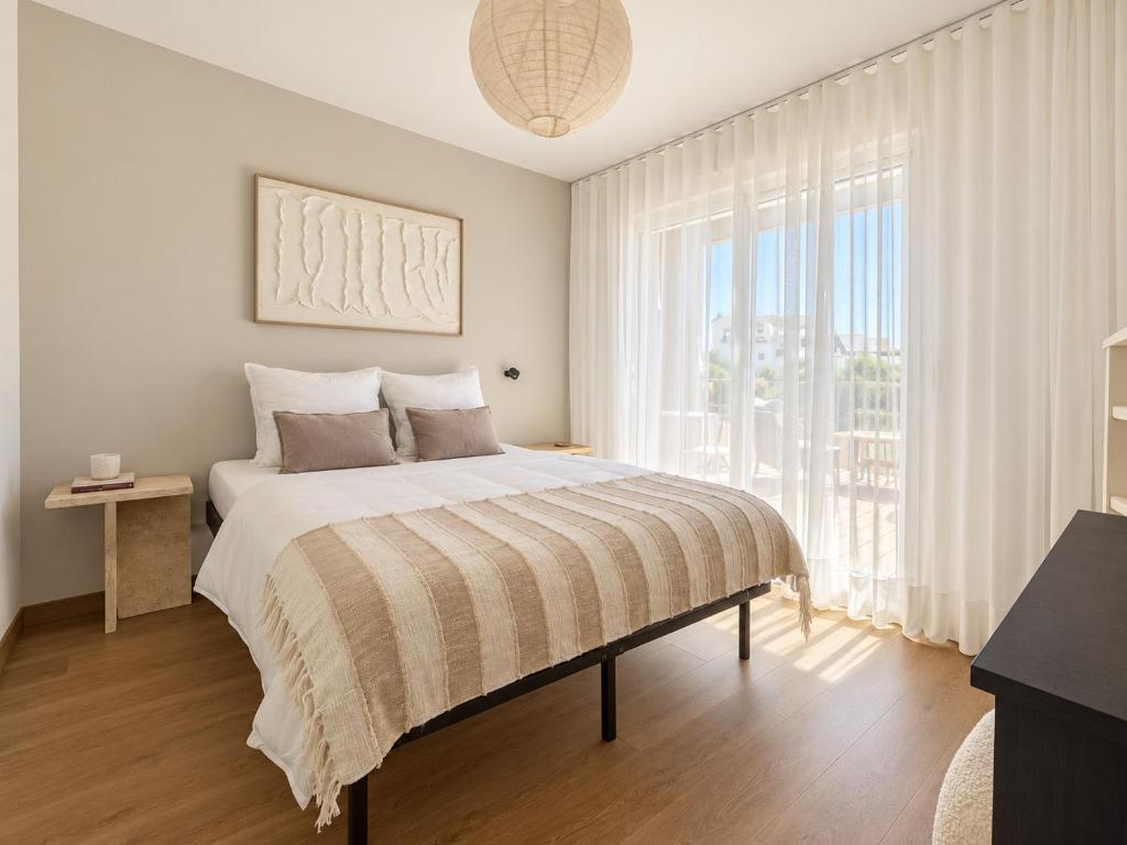 Spacieux appartement decore avec soin - Proche Gare - 4 pers - 4