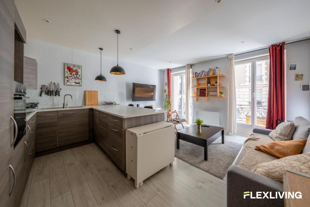 Elegant T2 in the Heart of the Latin Quarter Paris 5th - 4
