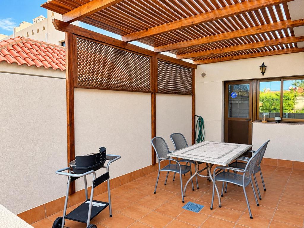 Bright House, Pool & Workspace near Medano Beach - 1