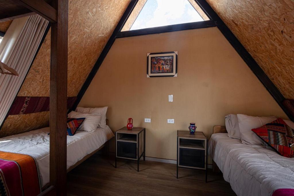 Cabin overlooking the Huaypo Lagoon in the Sacred Valley - 2