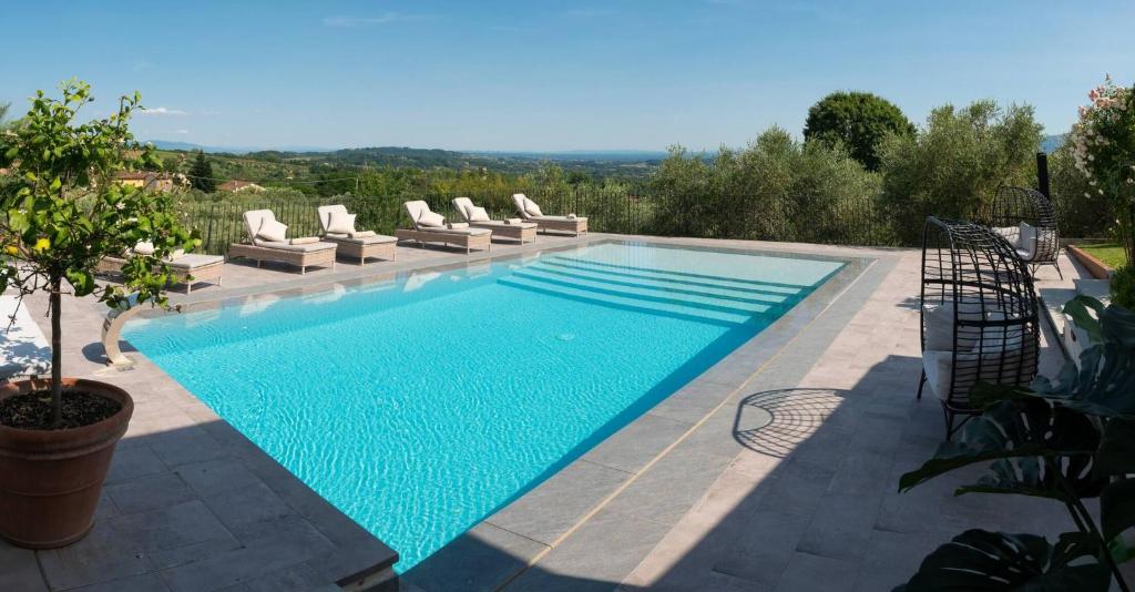 Villa Asti a luxury villa for enjoyment in Tuscany - 2
