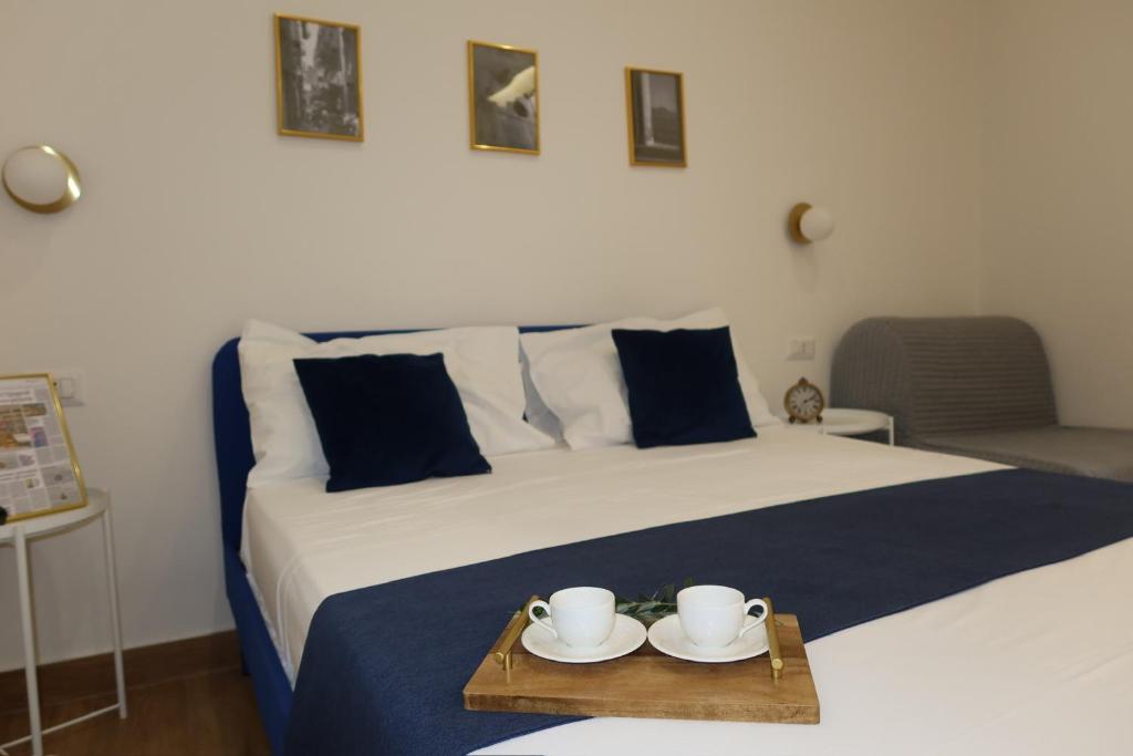 Neapolitan Suites - 4
