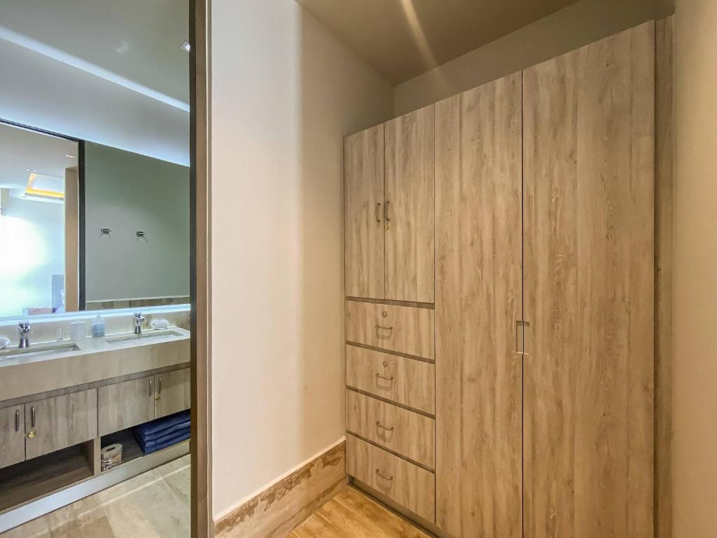 Luxury oceanfront apartment in Puerto Morelos - 4