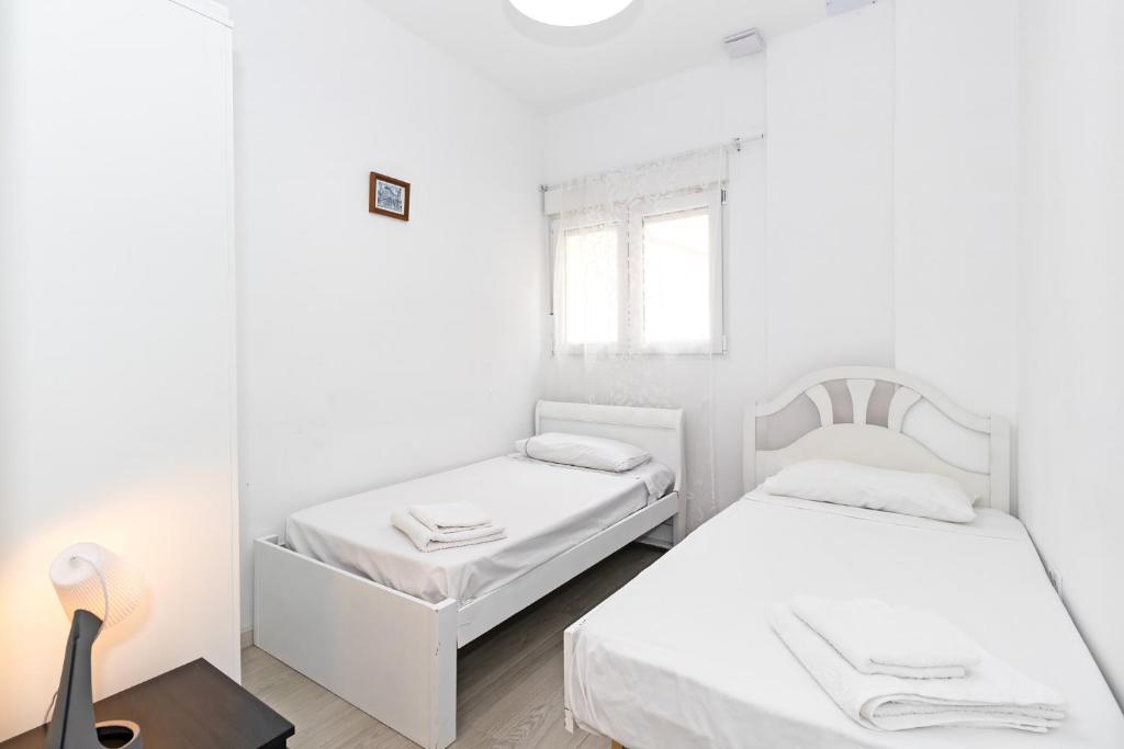 Apartamento 2 Hab Adaptado con AC junto al Hospital Arnau - 4