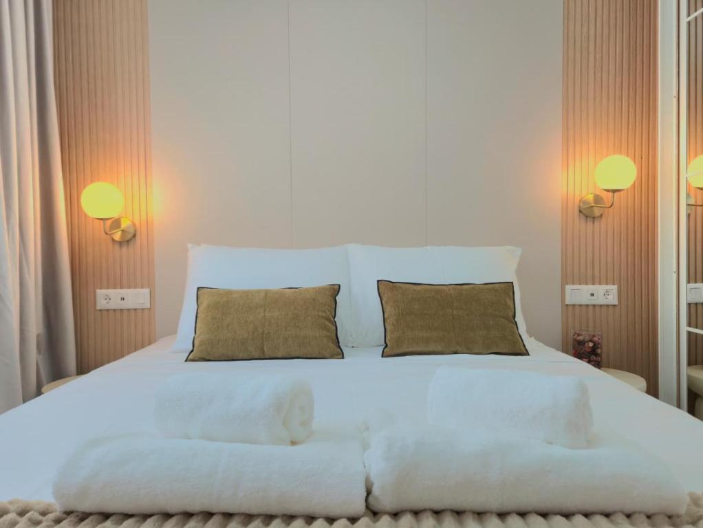 TMS Veramar2, Seafront, AC, Pool & Parking - 3