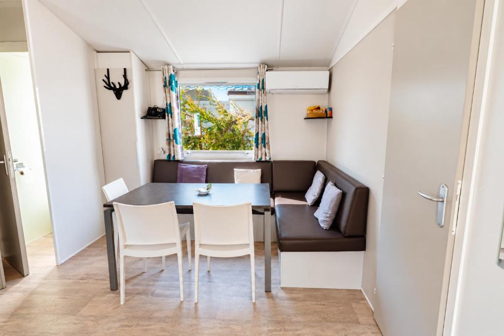 Le Génépi Mobil-home 3 chambres pour 6 pers avec Climatisation Camping 3 etoiles - 5