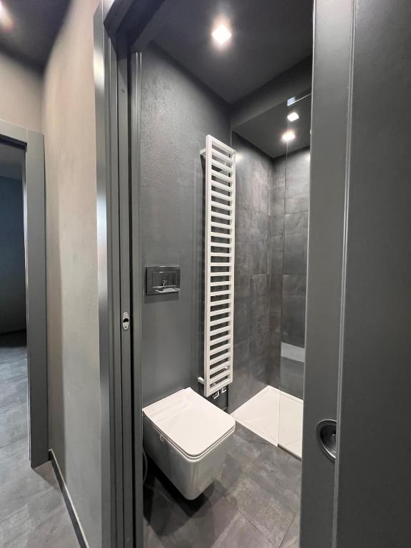 The Grey House - stylish 2BD apartment in Milan - 3