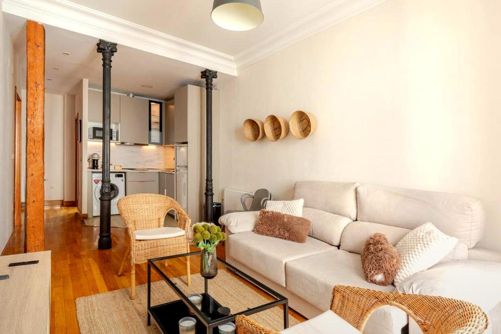 Boutique flat between Gran Via and Chueca central Madrid - 1
