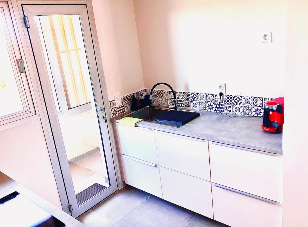 Appartement 2 chambres piscine parking - 4