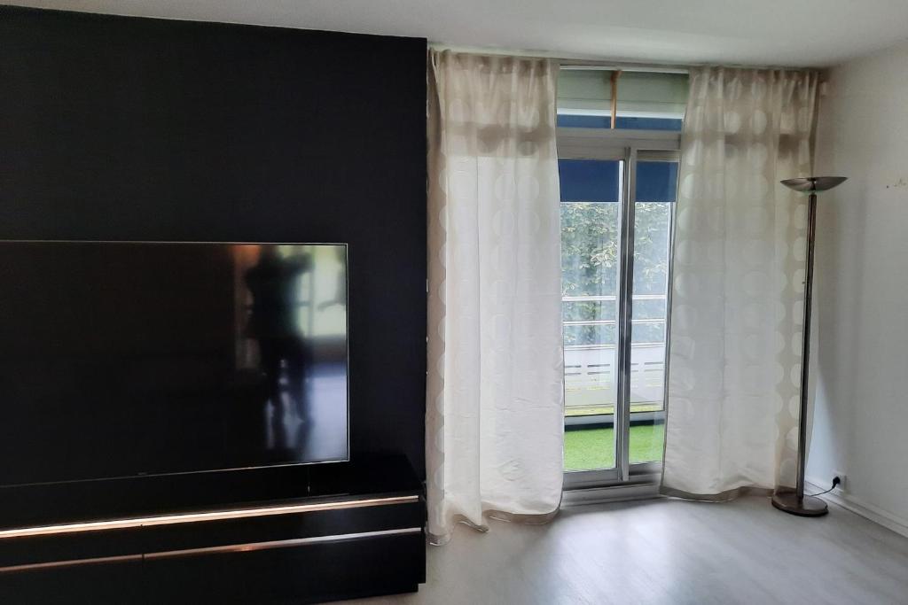 Nice 86m With Terrace Near The Beach! - 2