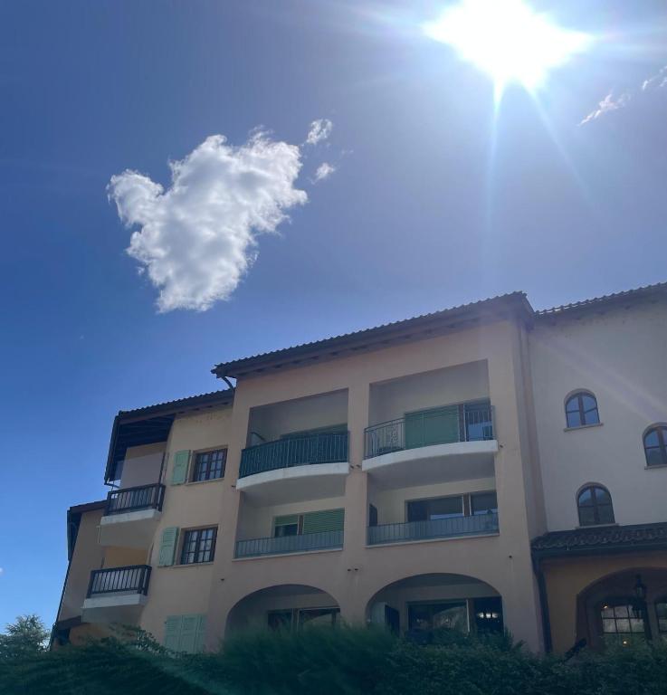 Studio 38 m2 bains de Saillon - 2