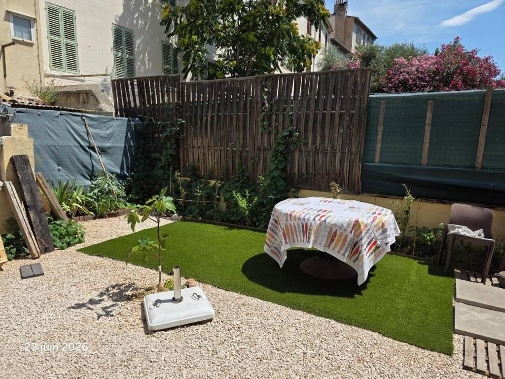 townhouse with terrace - 1