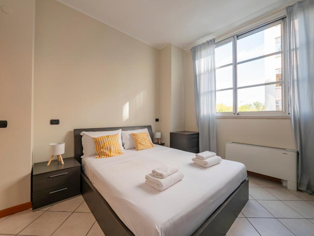 Bright One-Bedroom Apt with Balcony - Ripamonti - 1