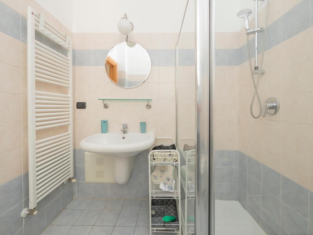 Bright One-Bedroom Apt with Balcony - Ripamonti - 4
