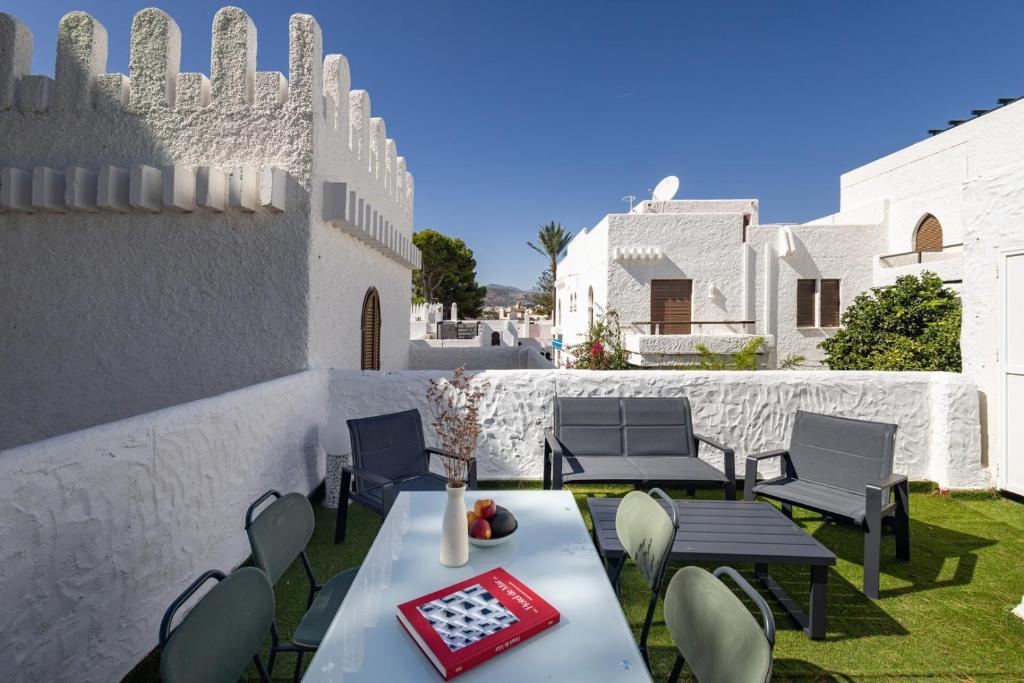 Puerto Banús Duplex Penthouse with Rooftop Terrace - 2