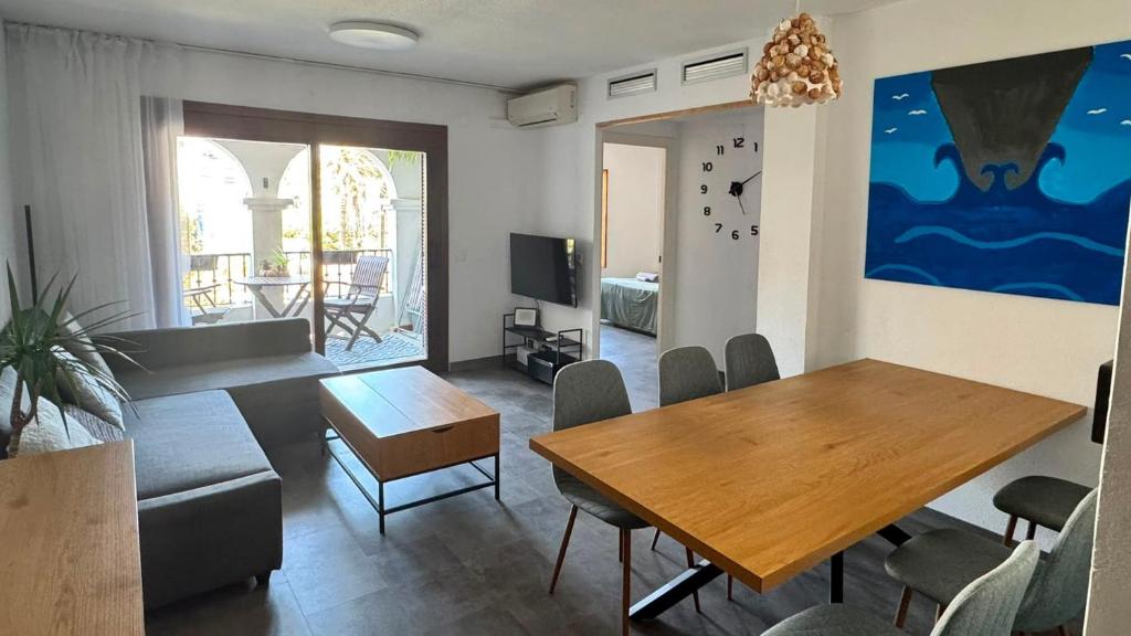 Beach & Marina at Your Door - 2BR - La Duquesa - 4