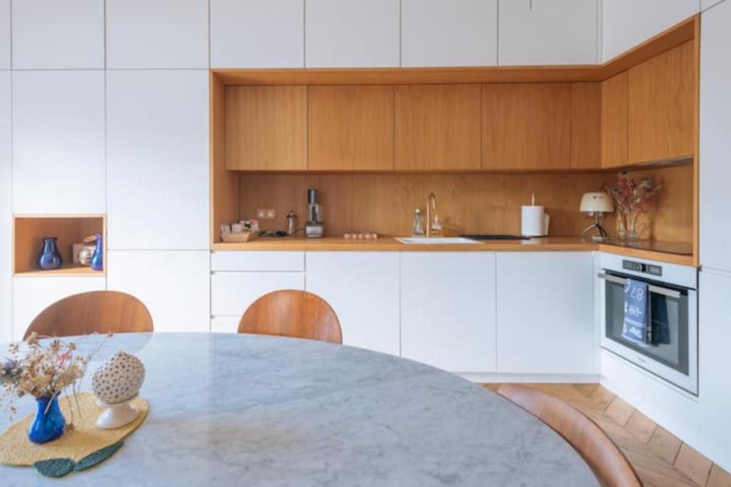 Modern Rustic-style Apartment 7th arrondissement! - 2