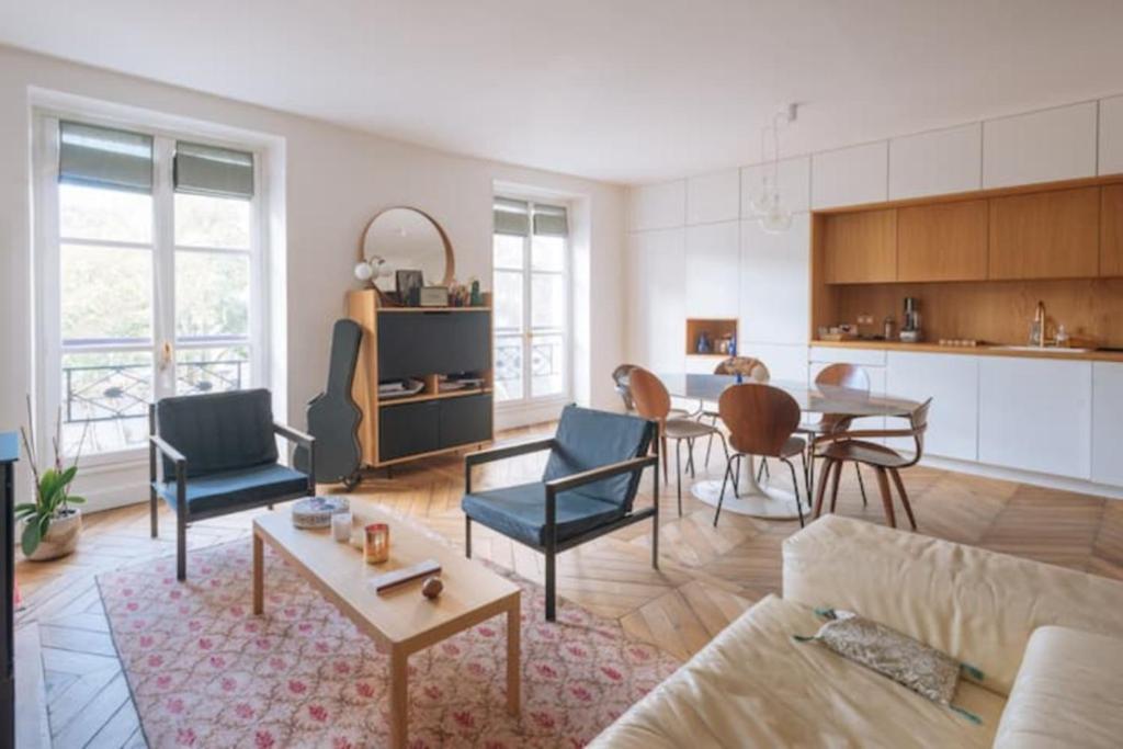 Modern Rustic-style Apartment 7th arrondissement! - 1