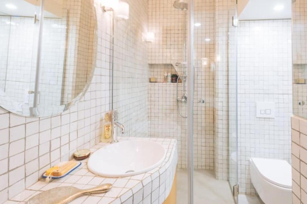 Modern Rustic-style Apartment 7th arrondissement! - 4