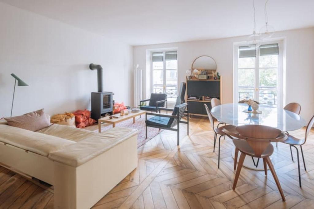 Modern Rustic-style Apartment 7th arrondissement! - 5