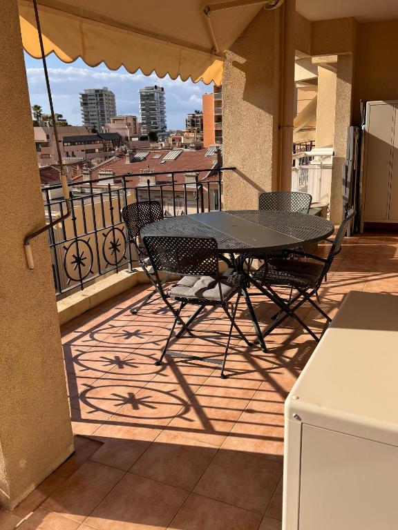 Palais Josephine Apartment - 5 meters to Monaco and free parking - 4